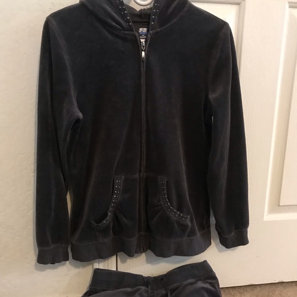 Cute comfy pant set - Picture 1 of 3